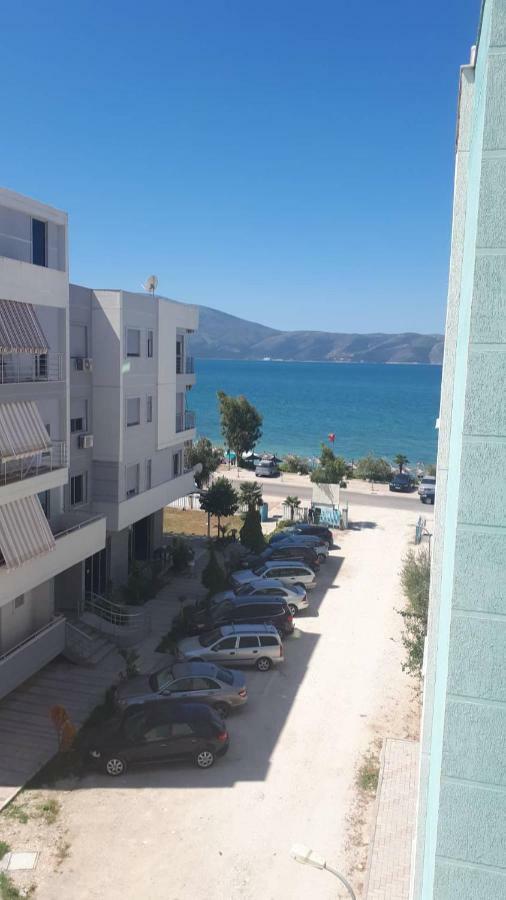 Residence Giulia فلورا المظهر الخارجي الصورة